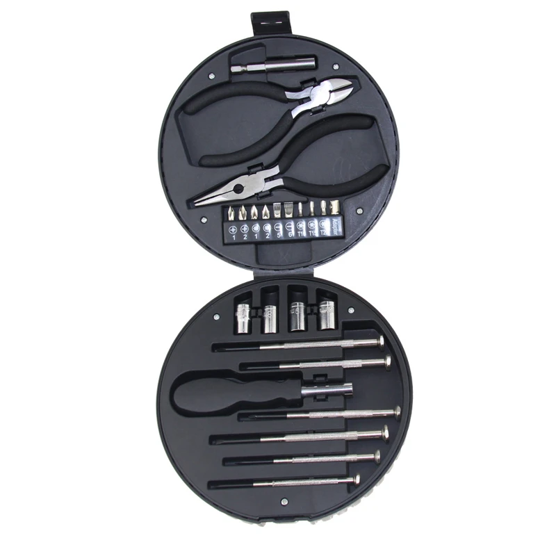 24 piece tire shaped tool set