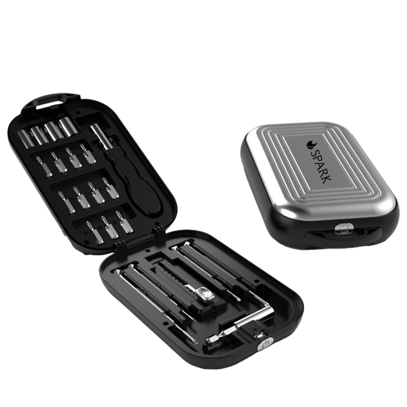 22 piece suitcase shaped tool set